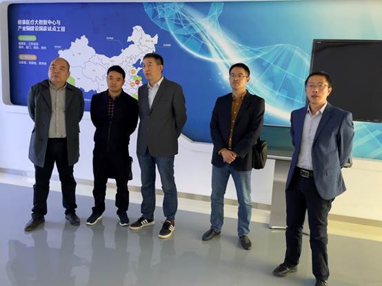 領(lǐng)導(dǎo)調(diào)研互聯(lián)網(wǎng)新聞稿(領(lǐng)導(dǎo)調(diào)研互聯(lián)網(wǎng)新聞稿件)