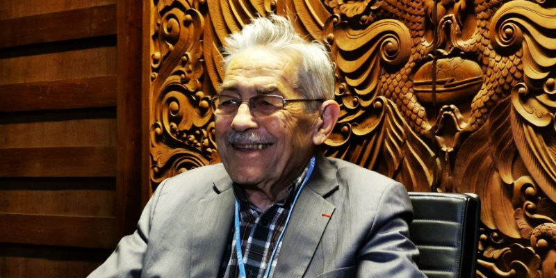 互聯網之父虛假新聞傳播(互聯網假新聞的兩個主要特征)