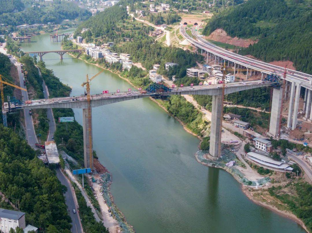 關(guān)于通江建設(shè)新聞聯(lián)播網(wǎng)站公示的信息